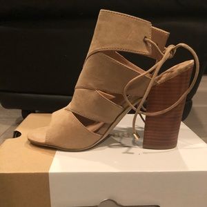 4 pair of shoes, bundle deal!